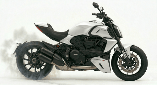 Ducati Diavel V4S